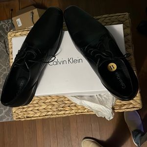 Men’s size 11 Calvin Klein black dress shoes